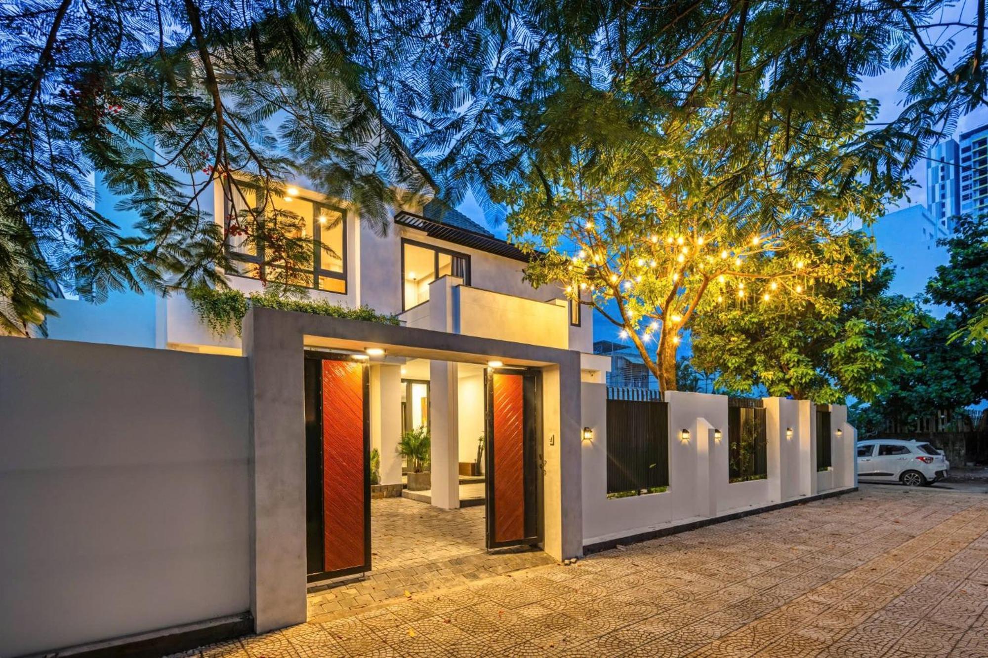 Luxurious 500M Villa, Private Pool, 300M To Beach Da Nang Buitenkant foto
